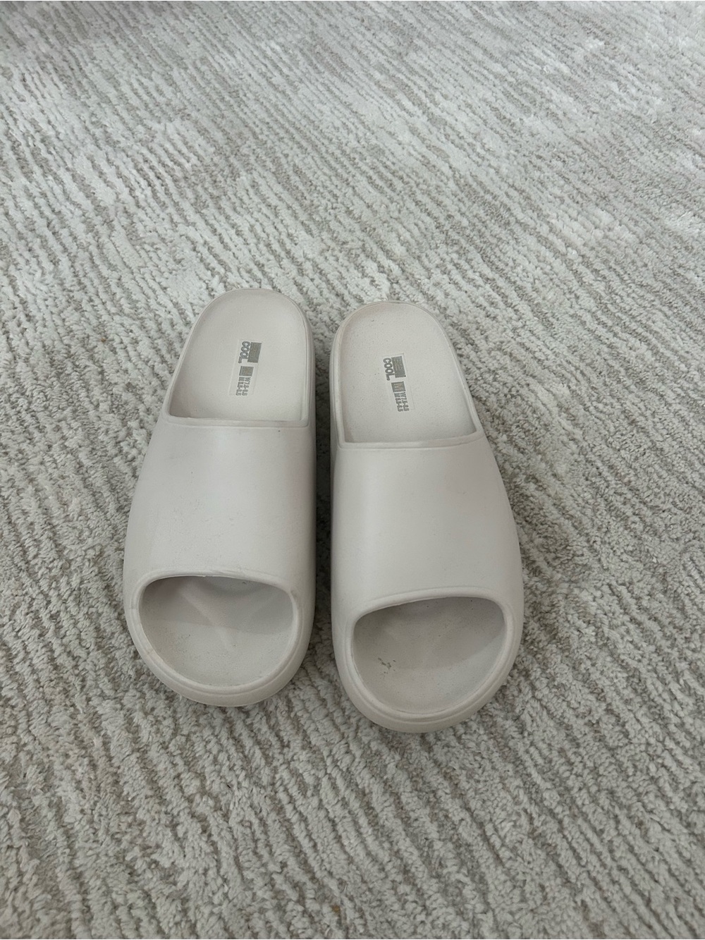 Minimalist Slip-On Foam Slides in Light Beige